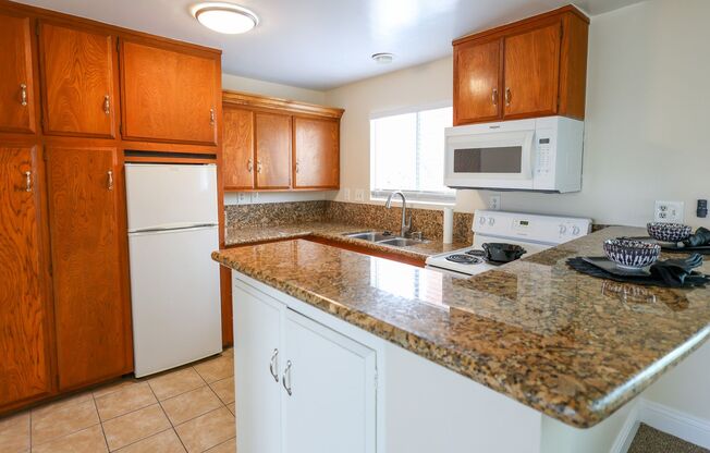 1 bed, 1 bath, 627 sqft, $2,195, Unit 31