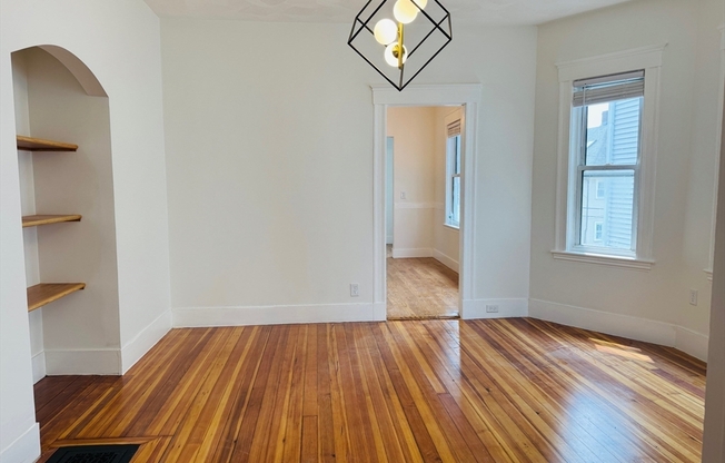 27 BELMONT ST