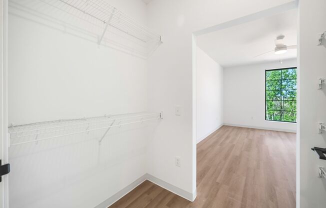 2 beds, 2 baths, 1,324 sqft, $2,200, Unit 333