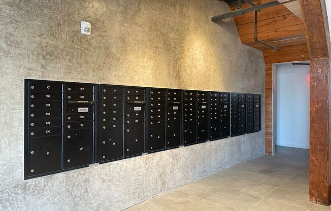 1 bed, 1 bath, 700 sqft, $1,575, Unit Unit 306 (Loft)