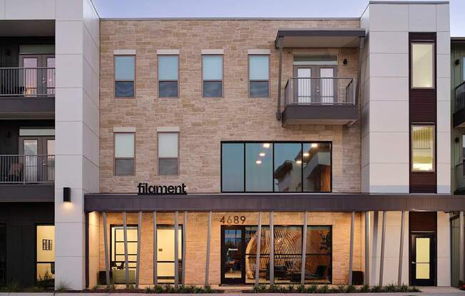 the building in which the hotel is located