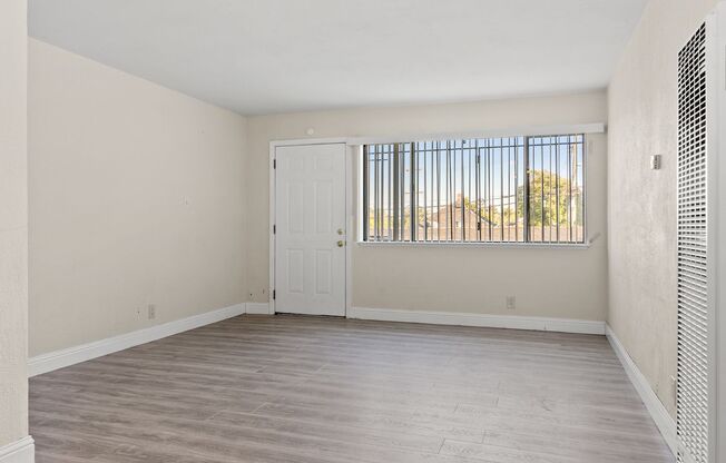 All Utilities Included in This Updated Oakland 2-Bed Apartment