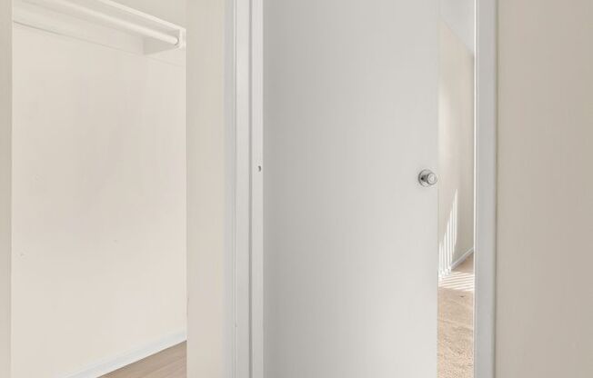 2 beds, 2 baths, 1,200 sqft, $2,300, Unit 06