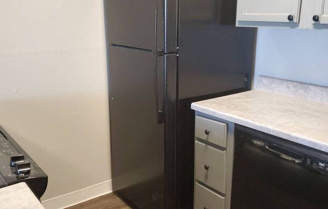 1 bed, 1.5 baths, 786 sqft, $870, Unit 607