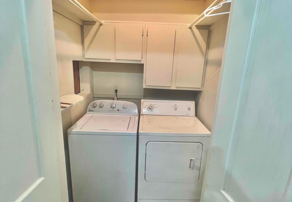 352 E DR