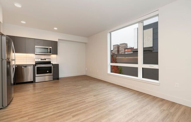 1 bed, 1 bath, 634 sqft, $1,745, Unit 410