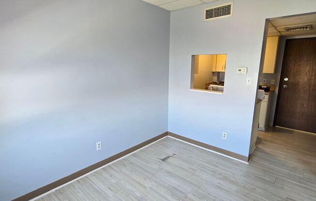 1 bed, 1 bath, 600 sqft, $550, Unit 507