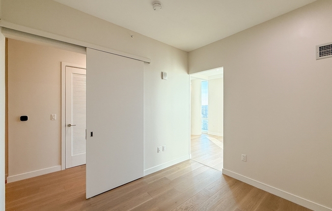 1 bed, 1 bath, 612 sqft, $4,200, Unit 24G