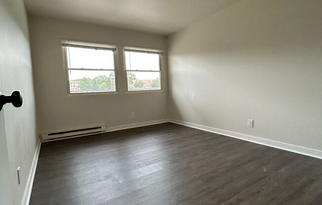 1 bed, 1 bath, 815 sqft, $845