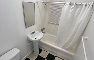 Studio, 1 bath, $1,550, Unit Unit 405