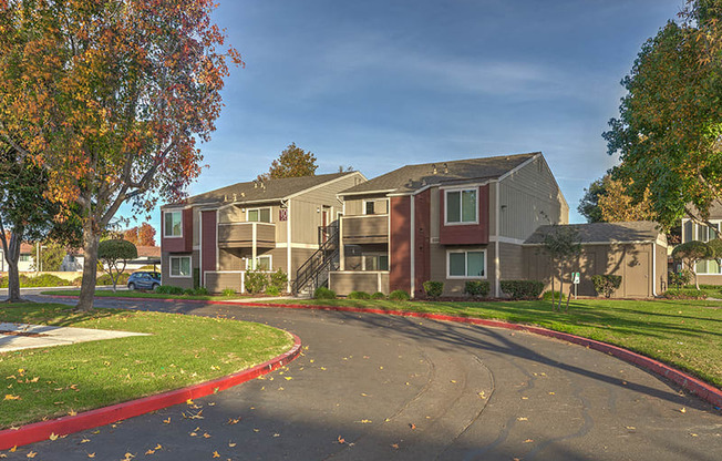 Building - View from Parking Lot | Vine by Vintage apts in Lompoc, CA 93436