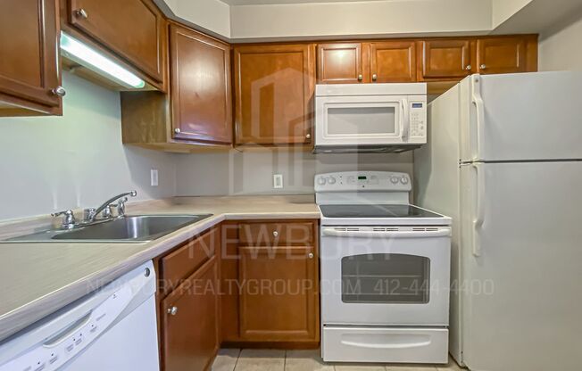 1 bed, 1 bath, 525 sqft, $915, Unit 104-01
