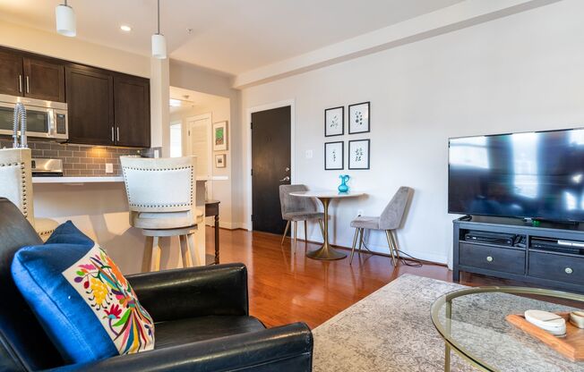 Beautiful 2 Bed/2 Bath Condo Rental - Convenient Georgia Avenue Location