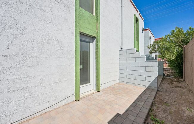 1 bed, 1 bath, 582 sqft, $1,599, Unit D25