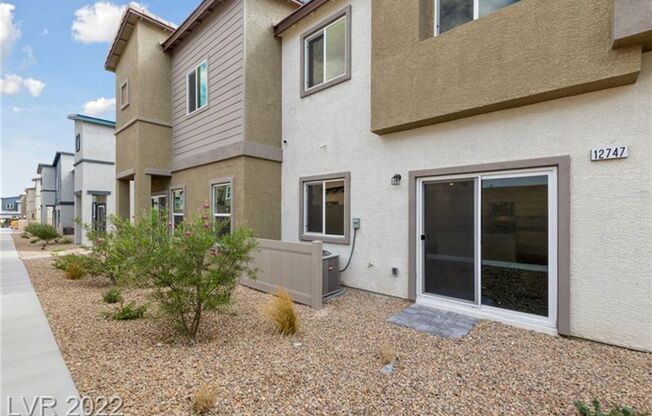 Henderson three bedroom with attached garage!