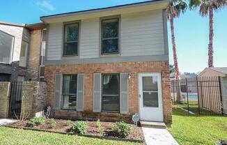 9217 WESTWOOD VLG DR