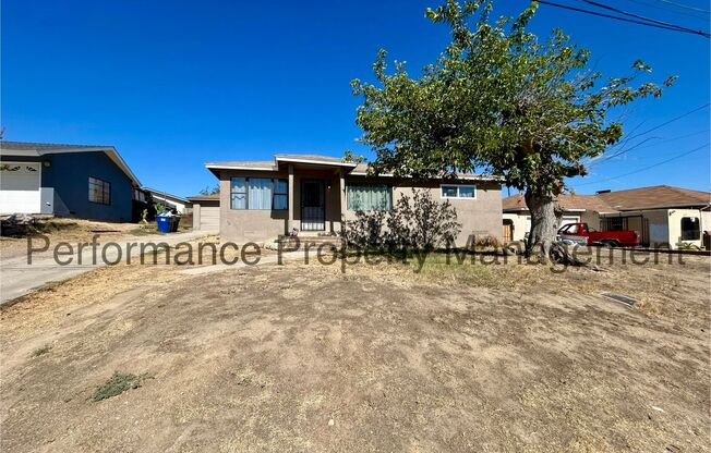 Charming 3 Bed/1 Bath House w/ RBP & Security Deposit Alternative Option