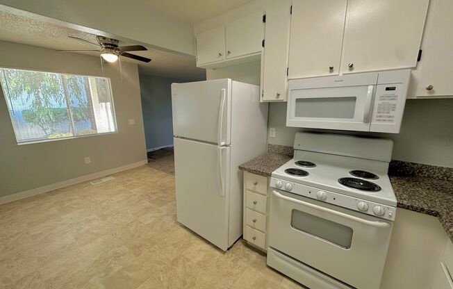 1 bed, 1 bath, $1,695, Unit H4