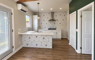 1 bed, 1 bath, 375 sqft, $1,850