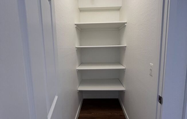 Studio, 1 bath, 480 sqft, $1,495, Unit 421