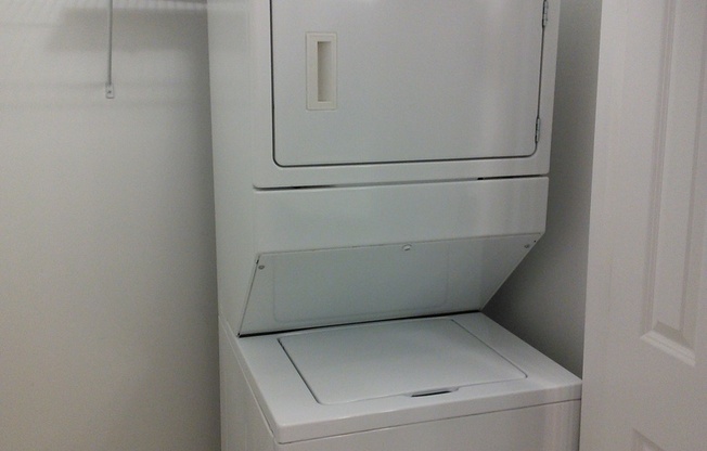1 bed, 1 bath, 665 sqft, $1,150, Unit H