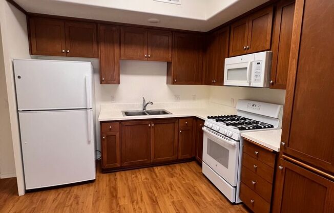 1 bed, 1 bath, 494 sqft, $1,550, Unit 1301-208