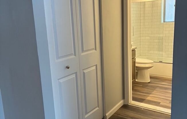 1 bed, 1 bath, 714 sqft, $1,025, Unit 304-102