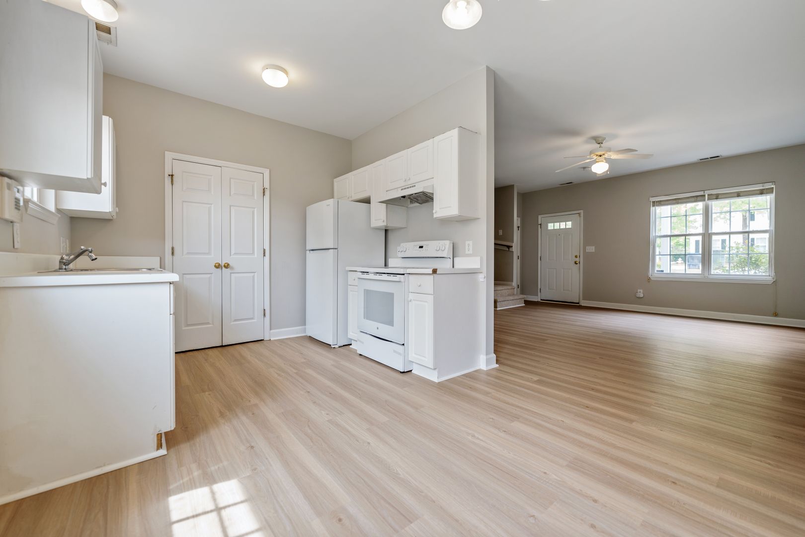 Available Now! Renovated 3 bedroom 2.5 bath End Unit in NE Raleigh