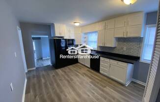 11030 N LOCUST ST