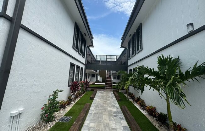 1 bed, 1 bath, 600 sqft, $1,595, Unit F105