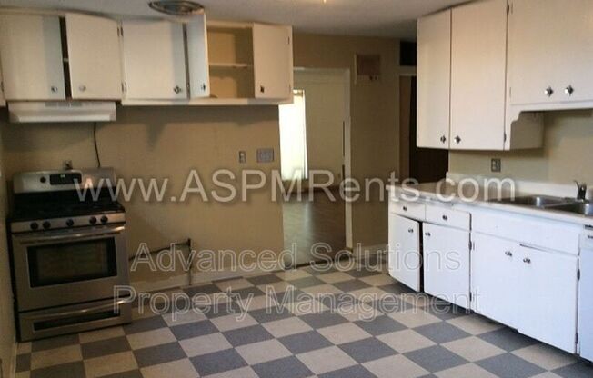 227 W PAXTON AVE