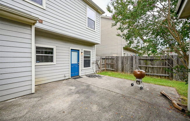 3 beds, 1.5 baths, 1,288 sqft, $1,377