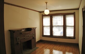 2118 West Berteau Ave.