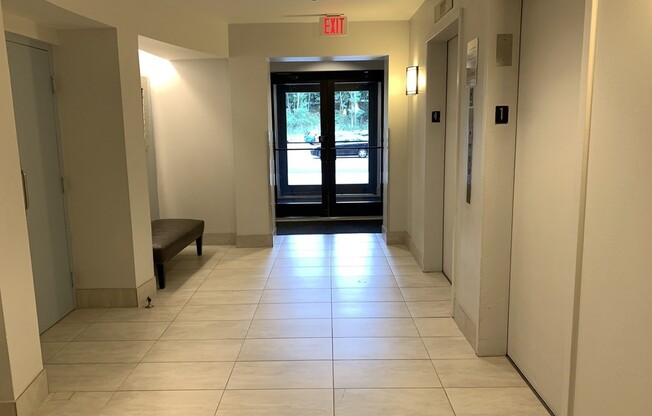 1 bed, 1 bath, 640 sqft, $2,000, Unit 113