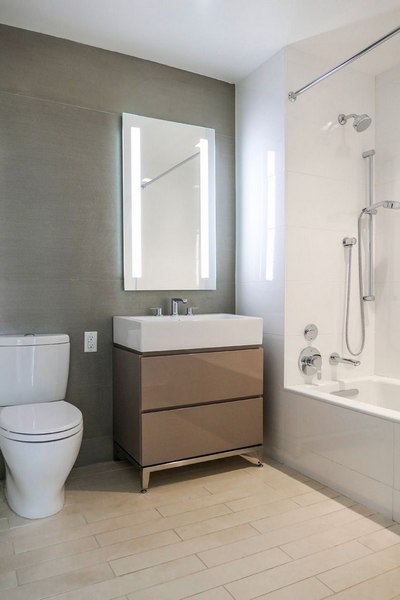 1 bed, 1 bath, 704 sqft, $6,175, Unit 7B