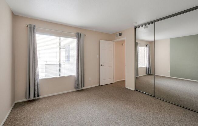 2 beds, 2 baths, $1,795, Unit Unit 2062