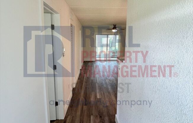 649 TAMIAMI TRL S