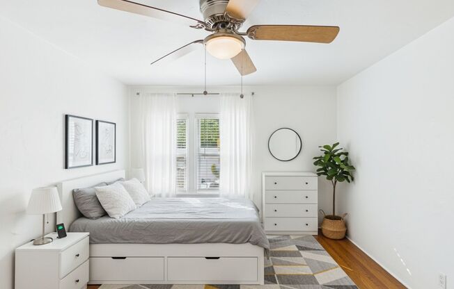 Coastal Living in the Heart of Coronado-1/2 Mile from the Beach