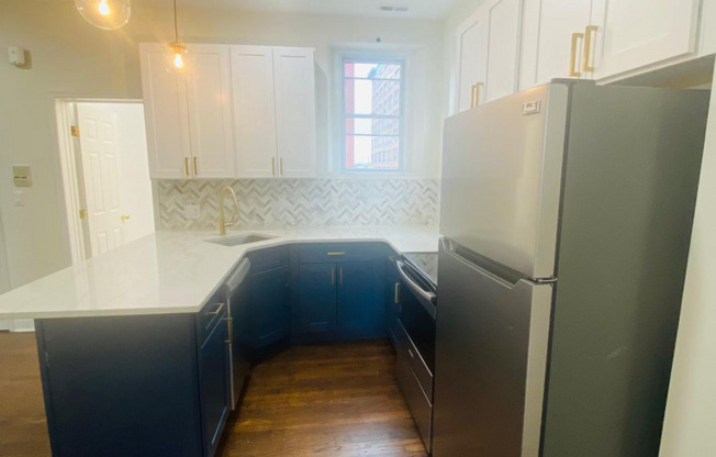 NEWLY RENOVATED 2BD/1BA IN THE HEART OF FAIRMOUNT