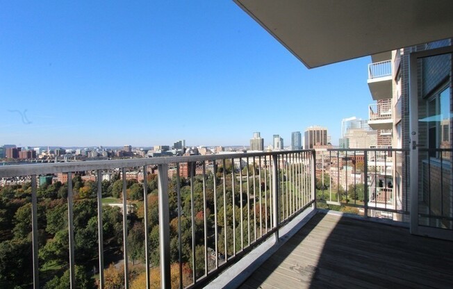 1 bed, 1 bath, 725 sqft, $3,600, Unit 25K