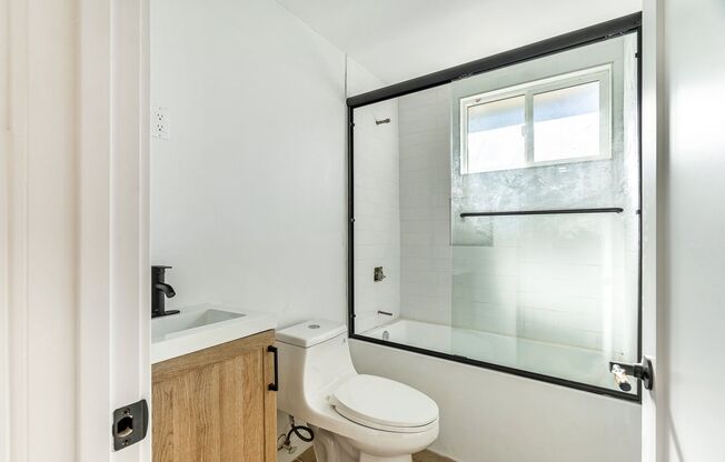 Studio, 1 bath, 312 sqft, $1,995, Unit Apt 16