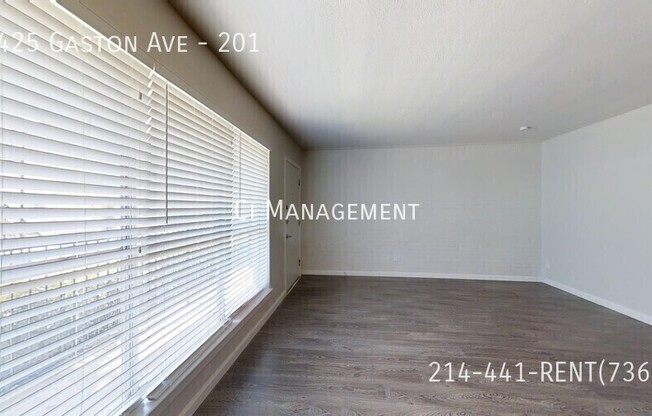 5425 Gaston Ave Apt 112