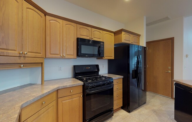 3 beds, 2.5 baths, $3,400