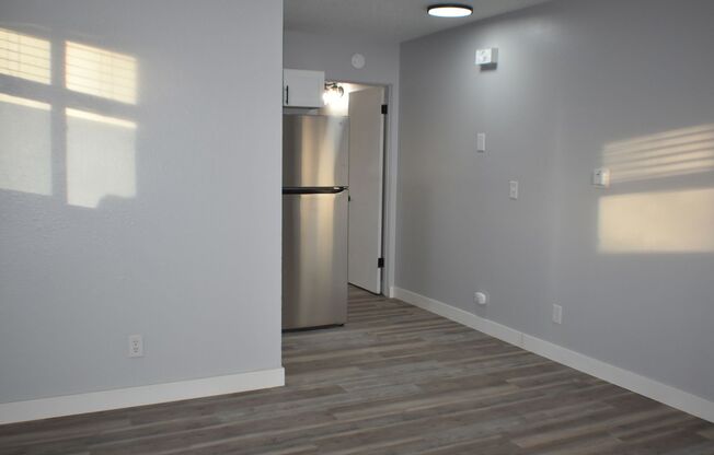 1 bed, 1 bath, 700 sqft, $1,195, Unit 450-13