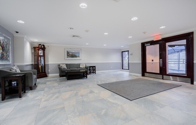 1 bed, 1 bath, 765 sqft, $2,050, Unit 707