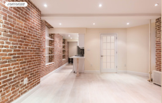 41 W 24 ST