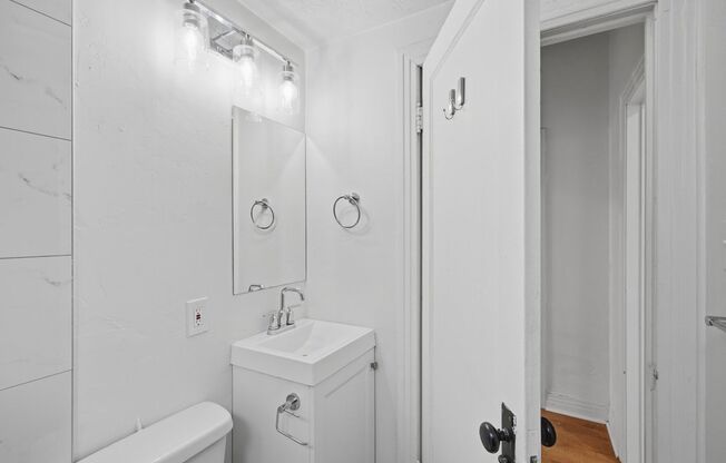 1 bed, 1 bath, $1,100, Unit 722-06