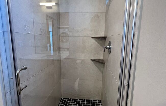 Studio, 1 bath, 295 sqft, $1,495, Unit 702
