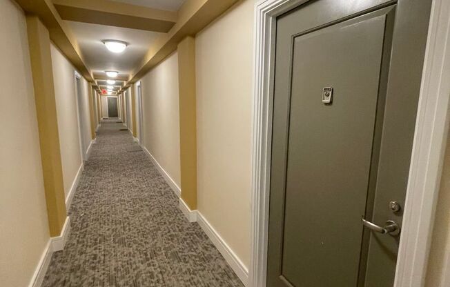 Studio, 1 bath, $1,830, Unit Apt S325