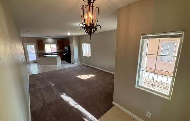 Spacious 4BED/3BATH Home Located in North Las Vegas